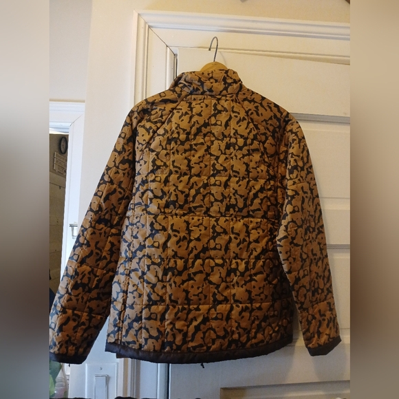 NEW The North Face Womens Circaloft Jacket Small Almond Butter Outdoors - Picture 2 of 12